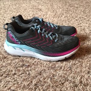 Hoka Clifton 4
